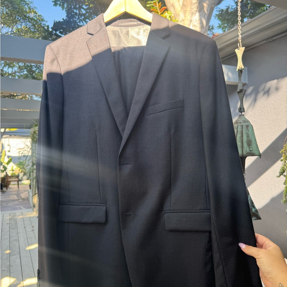 Theory Suit
